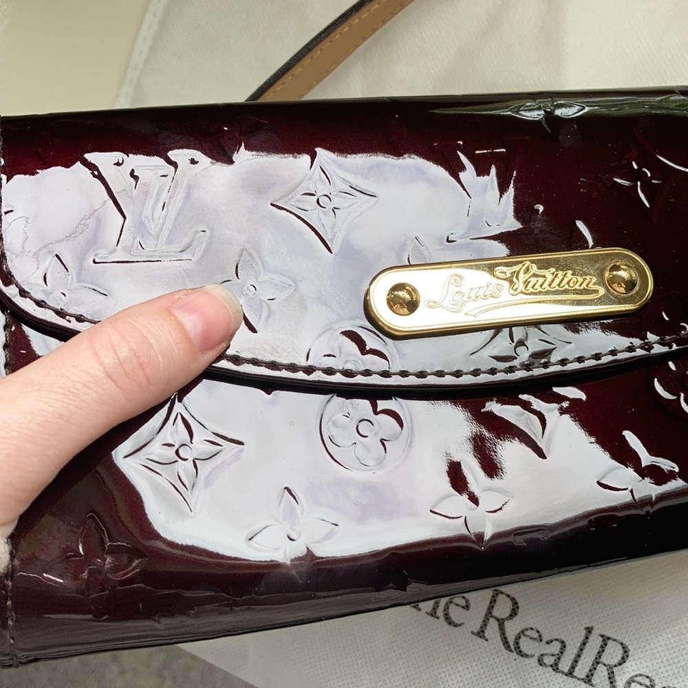 Louis Vuitton Sunset BLVD Vernis - Picture 2 of 13